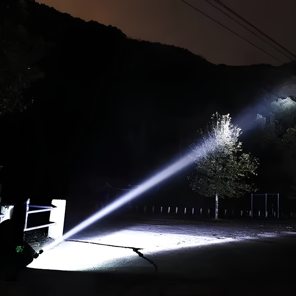 Hunting Gear Rechargeable Tactical LED Flashlight